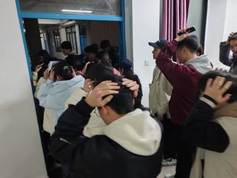 说明: 03301b404e8246d1a203334b48e2e47c