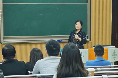 徐锦芬主讲.jpg